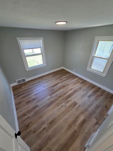 3361 W Ridgeway Avenue, Flint, MI 48504