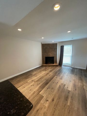 724B Due West Ave, Madison, TN 37115