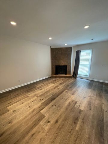 724B Due West Ave, Madison, TN 37115