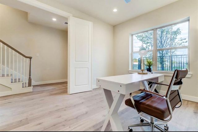 5234 Schuler Street, Houston, TX 77007