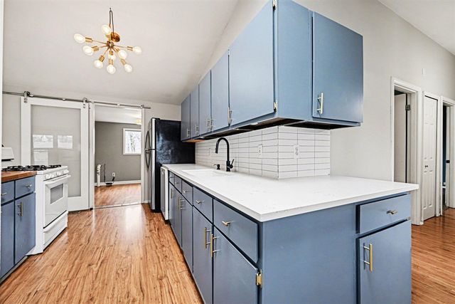 2840 Canterbury Road, Ann Arbor, MI 48104