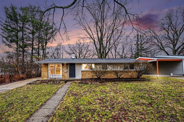 2840 Canterbury Road, Ann Arbor, MI 48104