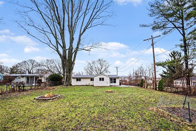 2840 Canterbury Road, Ann Arbor, MI 48104