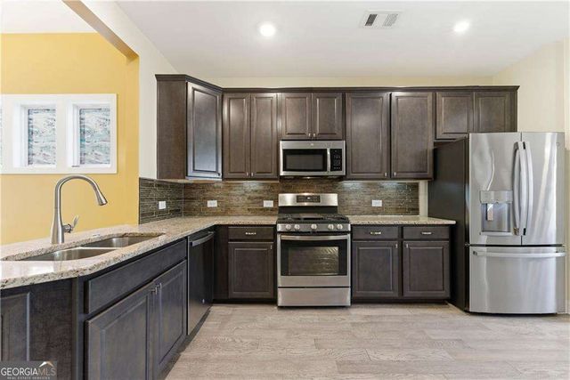 321 Cottonwood Circle, Peachtree City, GA 30269