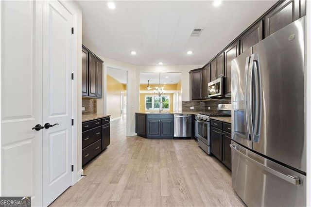 321 Cottonwood Circle, Peachtree City, GA 30269