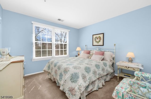 31 Abraham Rd, Readington Twp., NJ 08889