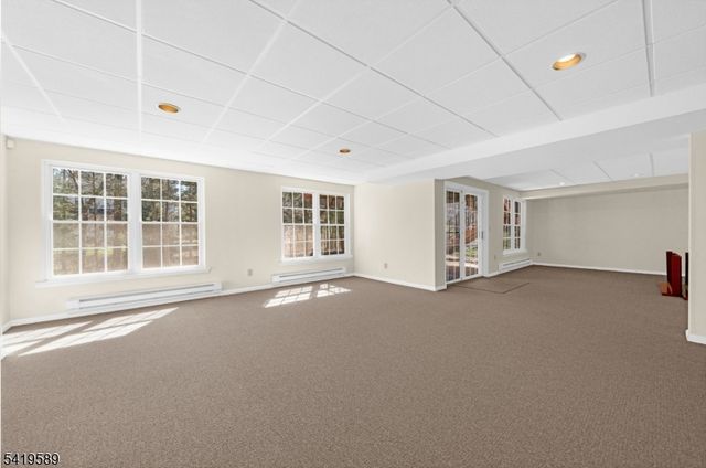 31 Abraham Rd, Readington Twp., NJ 08889