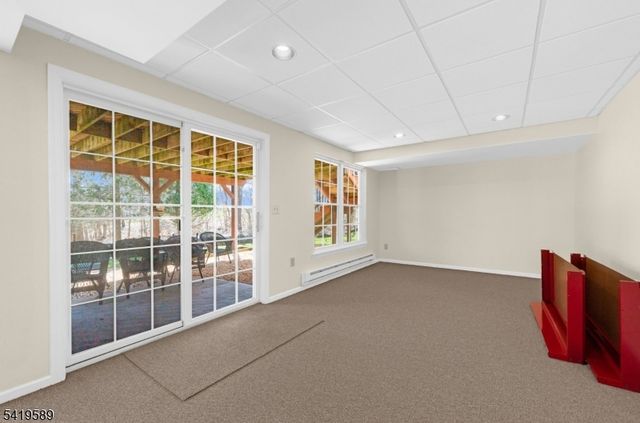 31 Abraham Rd, Readington Twp., NJ 08889