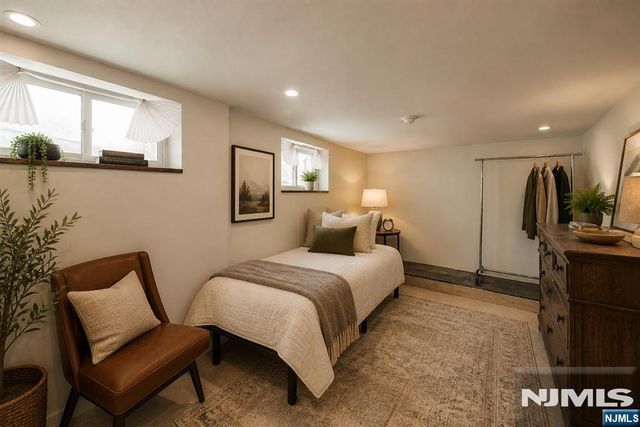 119 Sherwood Avenue, Mahwah, NJ 07430
