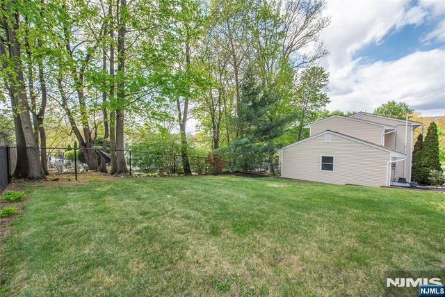 119 Sherwood Avenue, Mahwah, NJ 07430