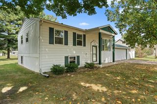 68 Sunnycrest Drive, Osceola, IN 46561