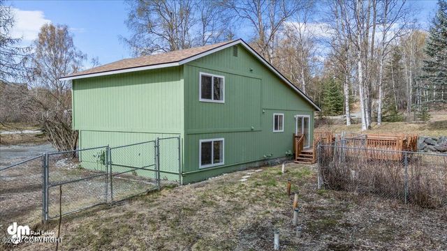 1125 N Arnold Palmers Street, Wasilla, AK 99623