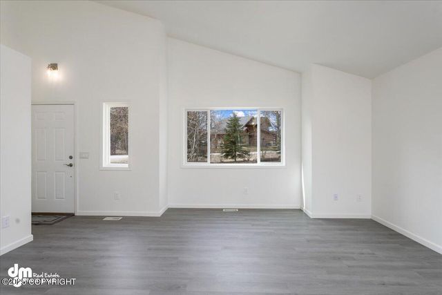 1125 N Arnold Palmers Street, Wasilla, AK 99623