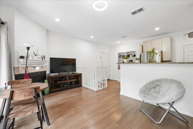 7660 Skillman Street 703, Dallas, TX 75231