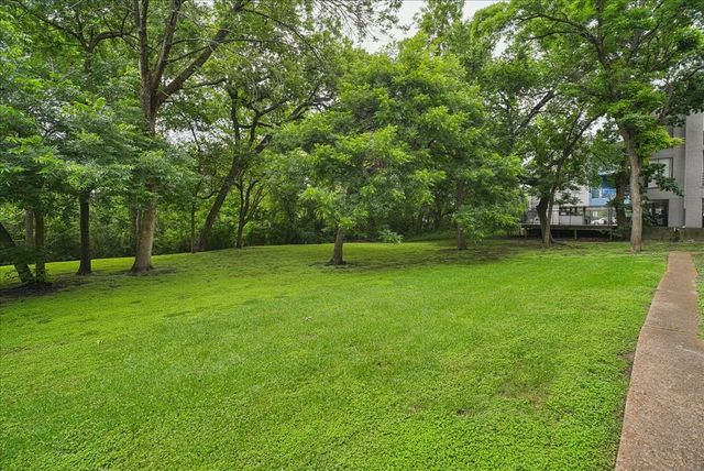 7660 Skillman Street 703, Dallas, TX 75231