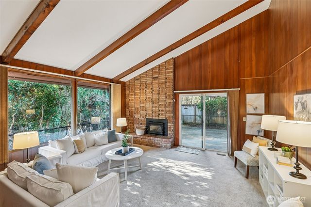 5712 Parkside Drive, Marysville, WA 98270