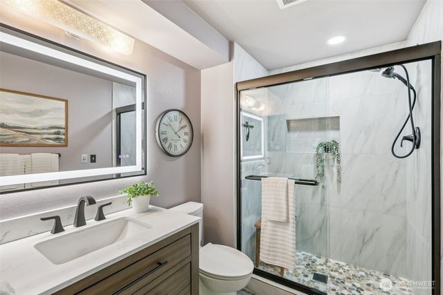 5712 Parkside Drive, Marysville, WA 98270