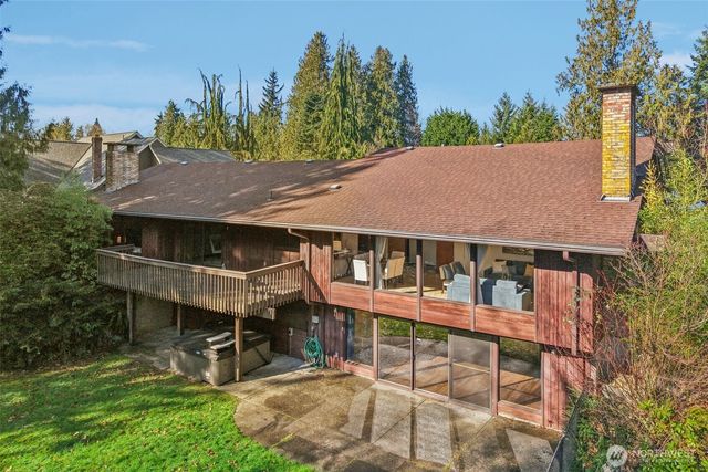 5712 Parkside Drive, Marysville, WA 98270