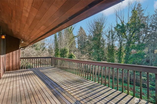 5712 Parkside Drive, Marysville, WA 98270