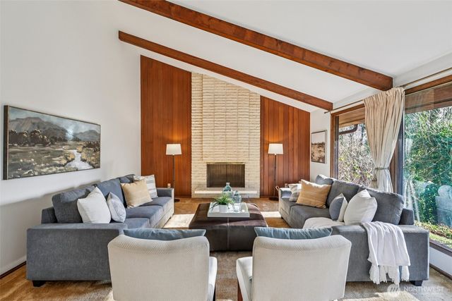 5712 Parkside Drive, Marysville, WA 98270