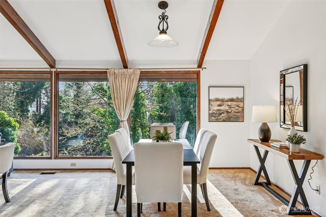 5712 Parkside Drive, Marysville, WA 98270