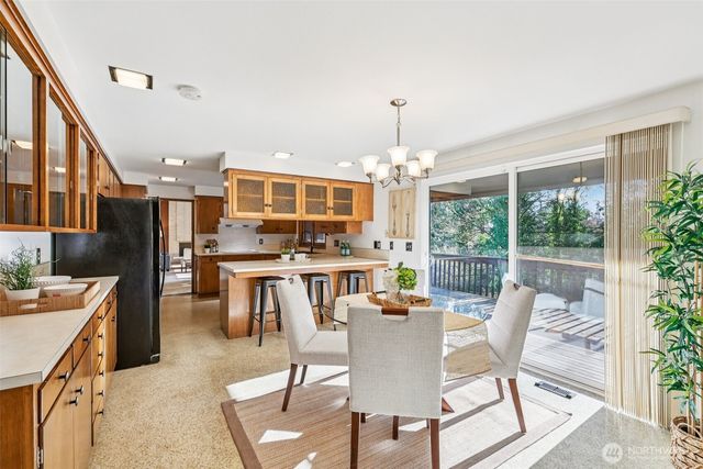 5712 Parkside Drive, Marysville, WA 98270