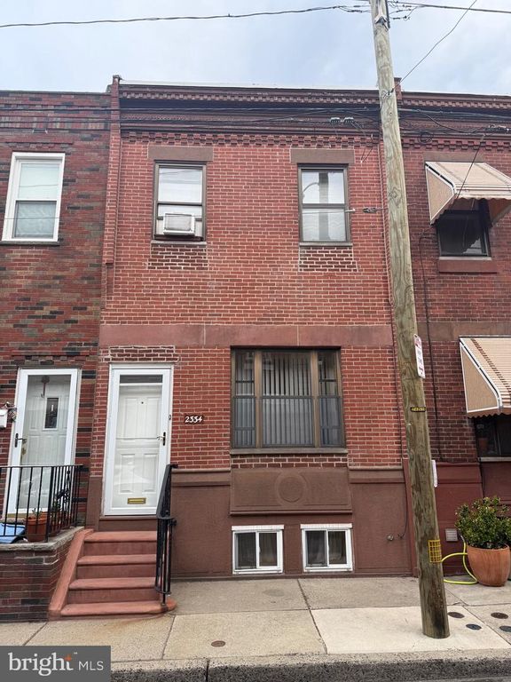 2334 S ROSEWOOD ST, Philadelphia, PA 19145