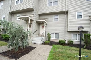 40 Cornerstone Court 31, Southington, CT 06479