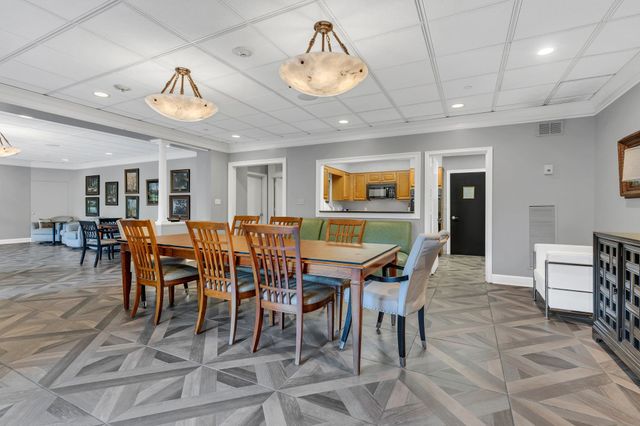 6666 Brookmont Ter Apt 707, Nashville, TN 37205