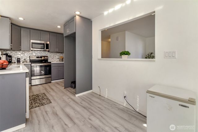 2807 S 282nd Street, Federal Way, WA 98003