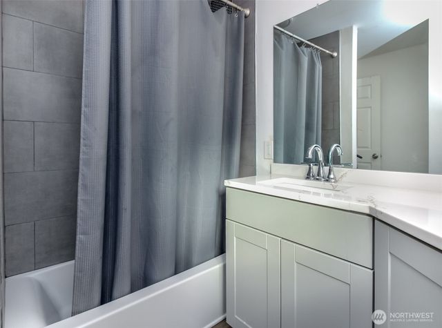 2807 S 282nd Street, Federal Way, WA 98003