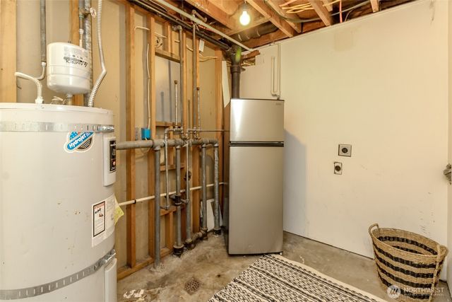 2807 S 282nd Street, Federal Way, WA 98003