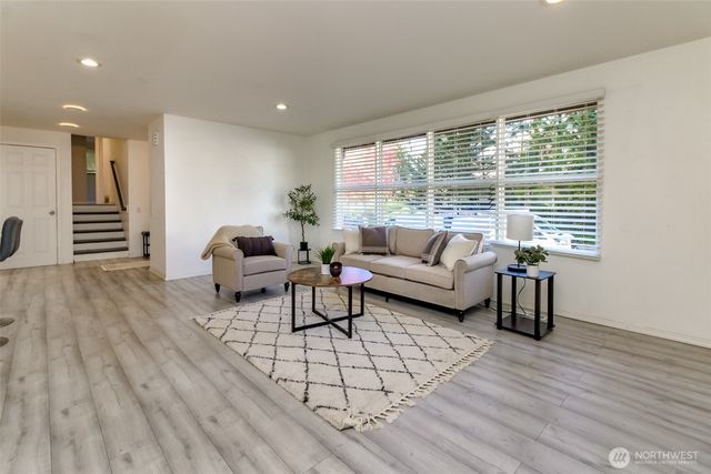 2807 S 282nd Street, Federal Way, WA 98003