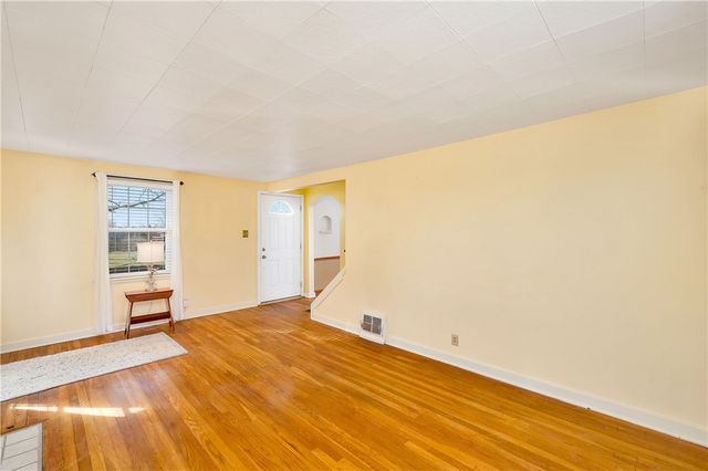 130 Alameda Rd, Twp Of But Nw, PA 16001