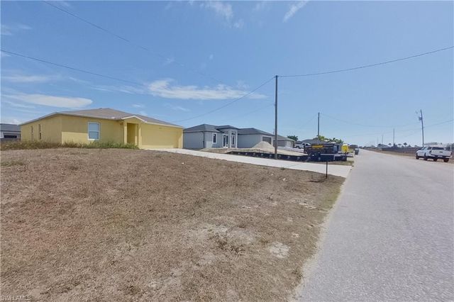 2227 NW 11th CT, Cape Coral, FL 33993