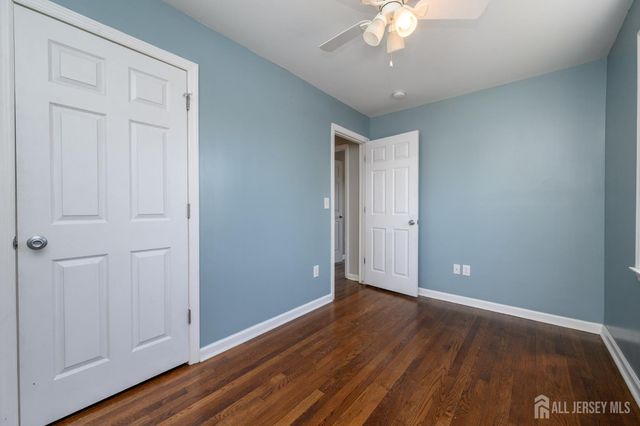 573 Garden Avenue, Woodbridge Proper, NJ 07095