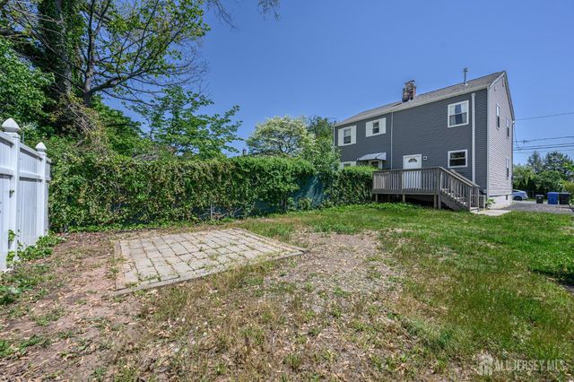 573 Garden Avenue, Woodbridge Proper, NJ 07095