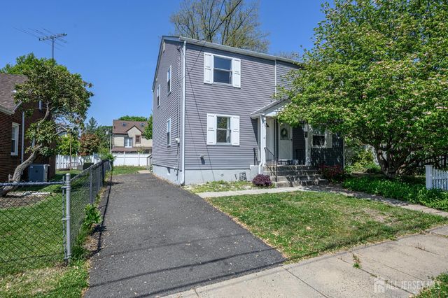 573 Garden Avenue, Woodbridge Proper, NJ 07095