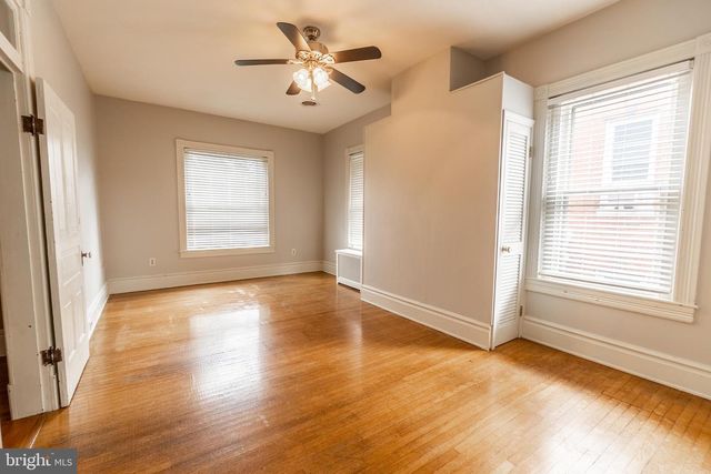 300 LINCOLN WAY W, New Oxford, PA 17350