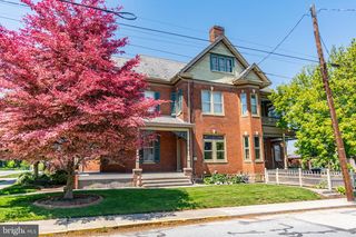 300 LINCOLN WAY W, New Oxford, PA 17350