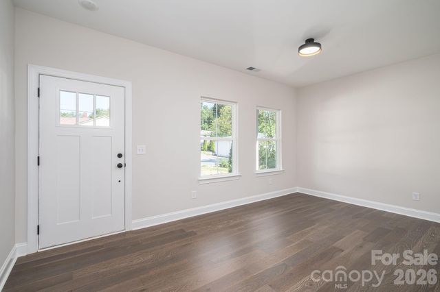 301 Congress Street W, Lincolnton, NC 28092
