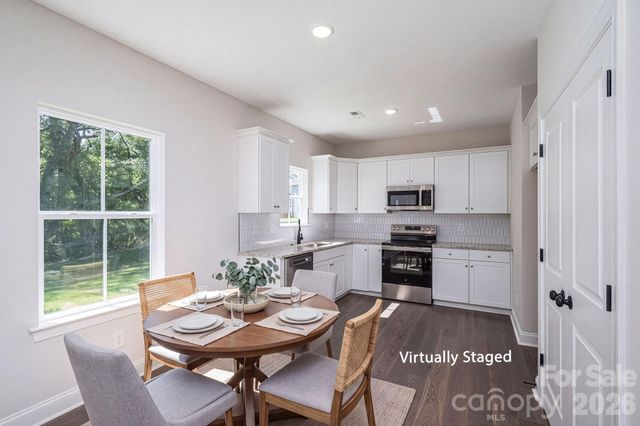 301 Congress Street W, Lincolnton, NC 28092