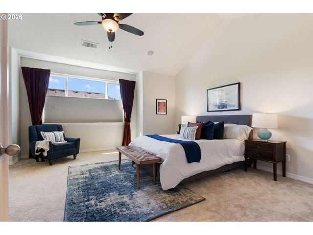 23600 Sw HERON LAKES Dr, Sherwood, OR 97140