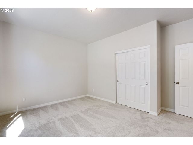 23600 Sw HERON LAKES Dr, Sherwood, OR 97140