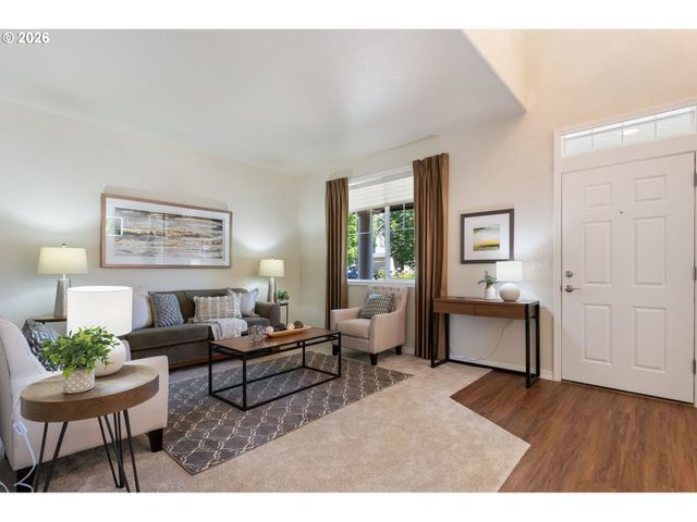 23600 Sw HERON LAKES Dr, Sherwood, OR 97140