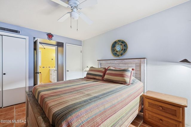 386 S La Canada Dr Unit C, Green Valley, AZ 85614