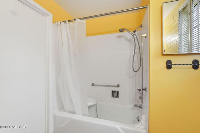 386 S La Canada Dr Unit C, Green Valley, AZ 85614