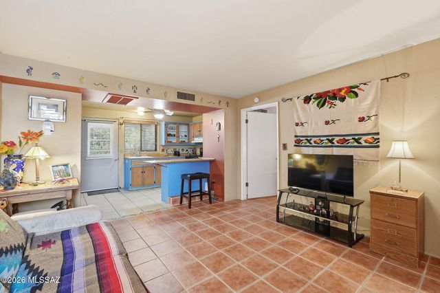 386 S La Canada Dr Unit C, Green Valley, AZ 85614