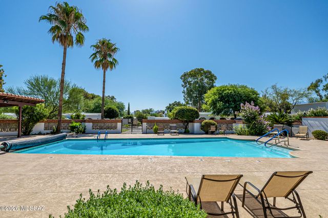 386 S La Canada Dr Unit C, Green Valley, AZ 85614