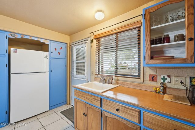 386 S La Canada Dr Unit C, Green Valley, AZ 85614